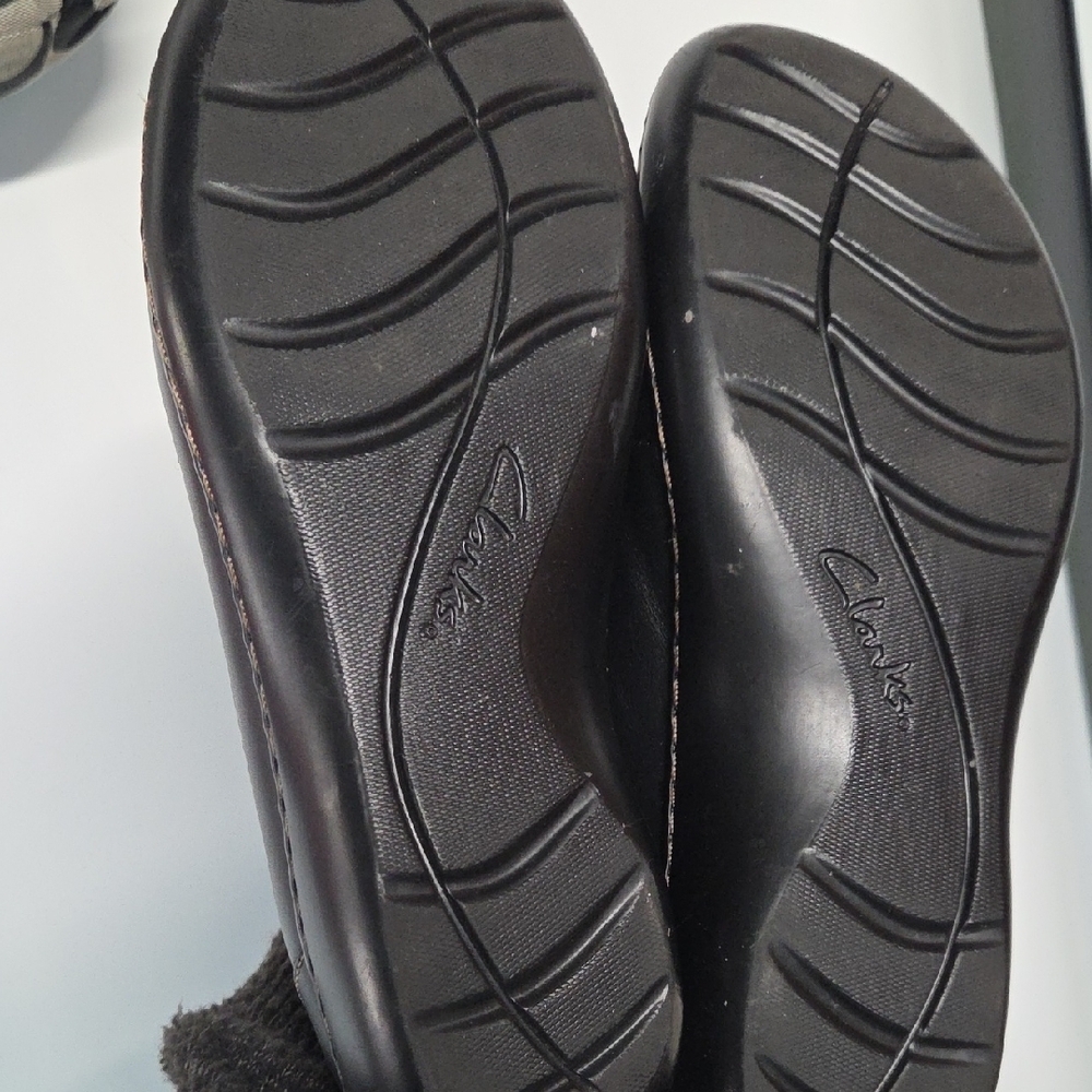 Clarks Black Tassel Loafers for Women Size 9.5 - Picture 5 of 6